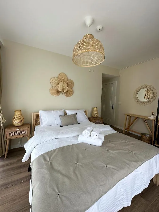 Ella Alacati Otel Ildiri