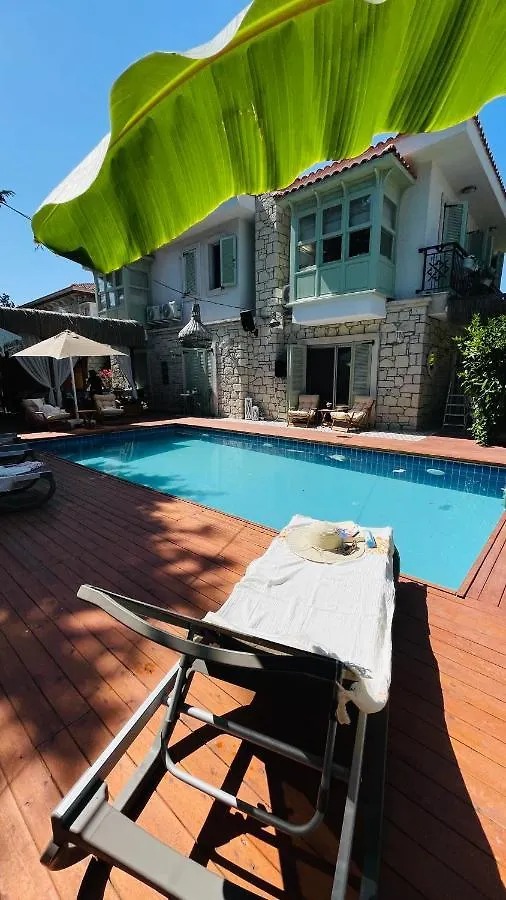 Ella Alacati Otel Ildiri