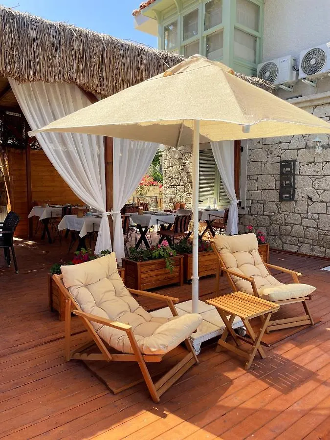 Ella Alacati Otel Ildiri